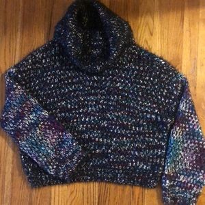 Beautiful shimmering sweater Express size S